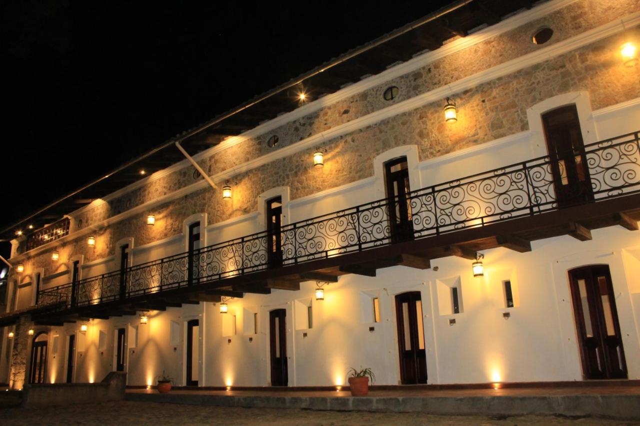 Hotel Atzalan Luaran gambar